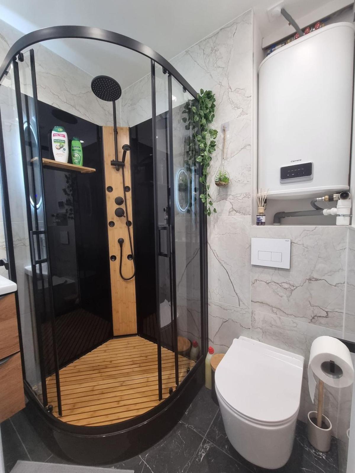 Sur La Savoureuse - Le 31 Apartment